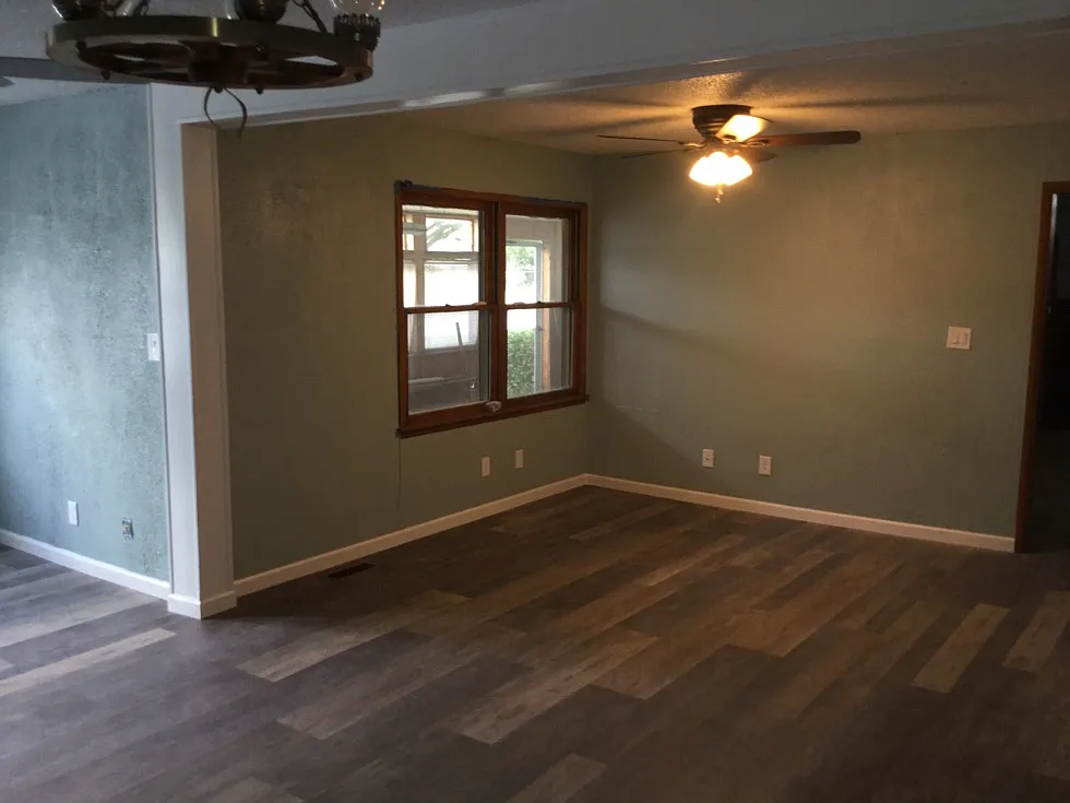 3 bed, 1304 sqft, $1,375 — Photo 2