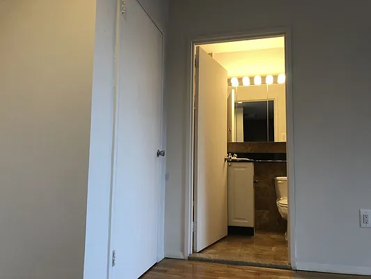 Rented by REAL New York | media 18