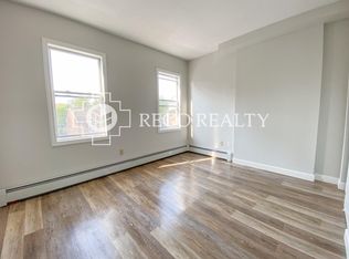10 Winter St APT 3, Hartford, CT 06120