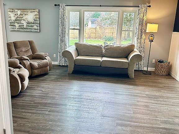 5th image of 3904 E Engel Dr