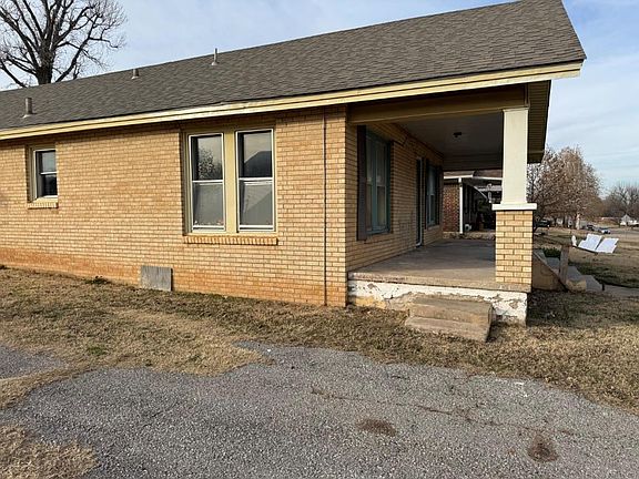 3rd image of 203 N Rush Ave