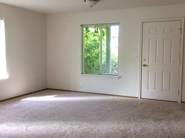 452 Holbrook Ln #A — Photo 5