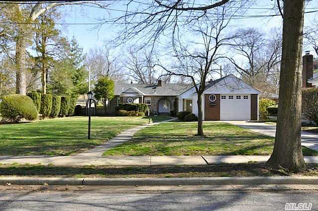 1st image of 586 Grant Ave