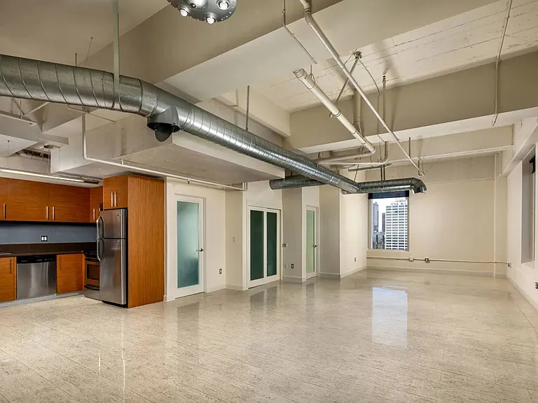 Thurman Lofts — Photo 28