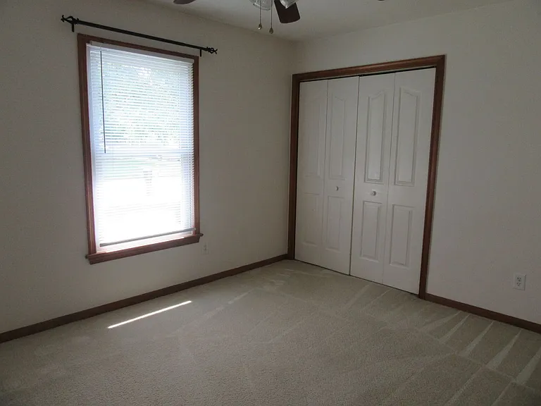 2400 Broadnax Cir — Photo 17