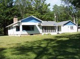 N5190 Riverview Dr, Marinette, WI 54143