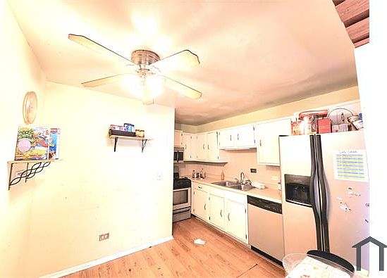 1st image of 14016 Waterbury Dr