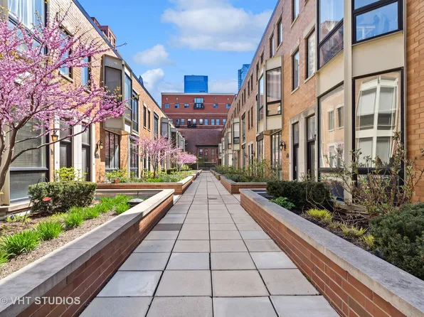 660 W Fulton St Unit B, Chicago, IL 60661