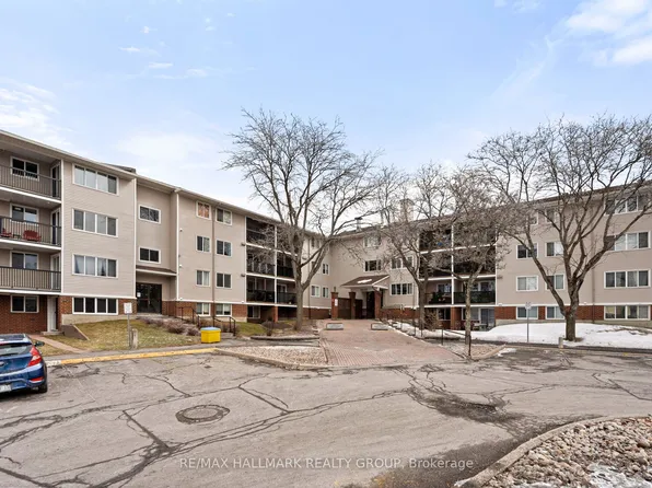 6532 Bilberry Dr #315, Ottawa, ON K1C 4N9