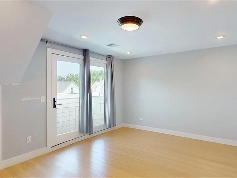 83 Alpine St #3A — Photo 5