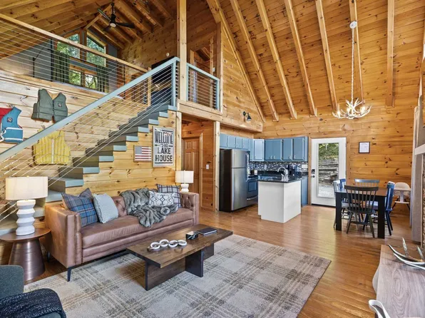 22 Green Mountain Ct #Id1264827p, Blue Ridge, GA 30513