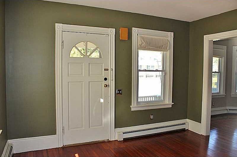 2nd image of 30 School St
