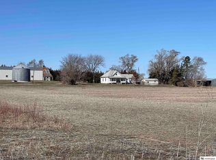 2230 County Rd N, Wilber, NE 68465