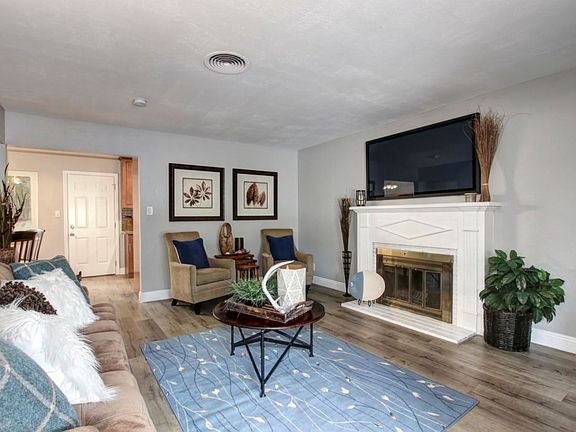 3rd image of 9132 Fair Oaks Blvd