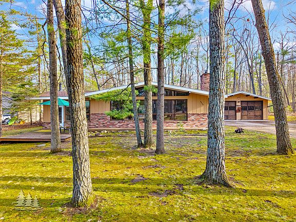 2nd image of 5896 Hillside Dr