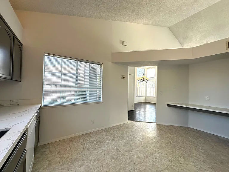 528 Fuchsia Dr — Photo 18