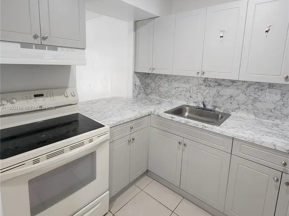 11150 SW 196th St APT 103, Miami, FL 33157