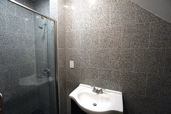 Rented by Best Apartments North Inc | media 11