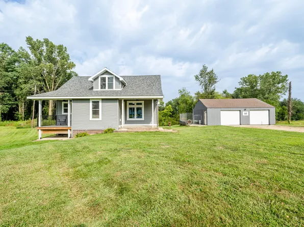 2889 Hochberger Rd, Eau Claire, MI 49111