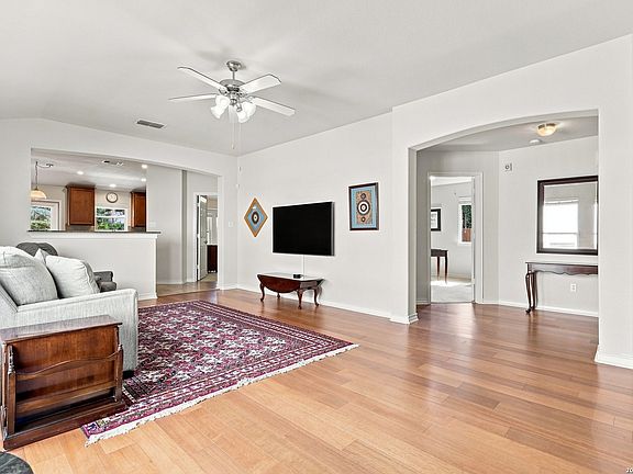 2nd image of 1339 CROWN BRK