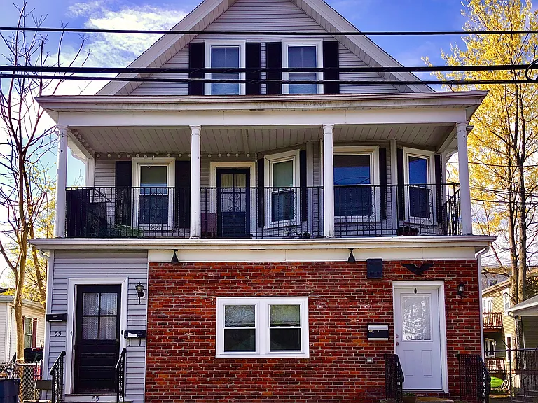 55 Brown St #2 — Photo 2