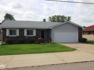 7255 Cardinal Rd, Algonac, MI 48001