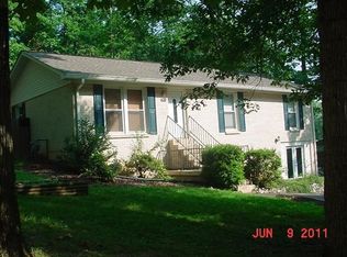 620 Woodlawn Dr, New Johnsonville, TN 37134