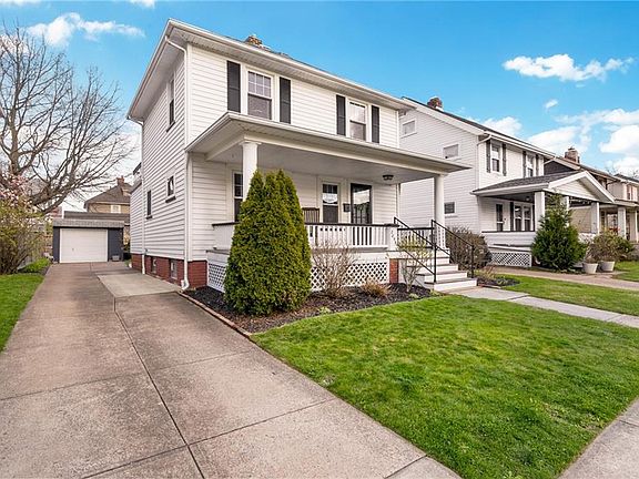 3rd image of 2059 Elmwood Ave