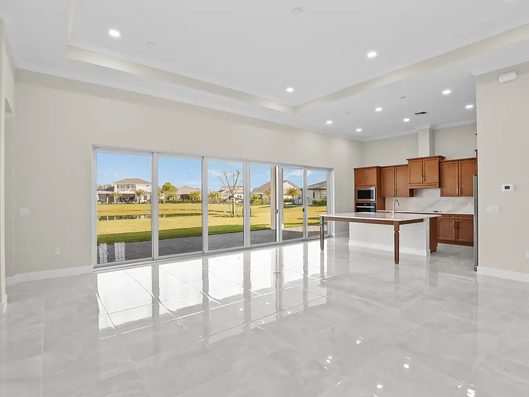 14823 Wildwood Cir — Photo 18