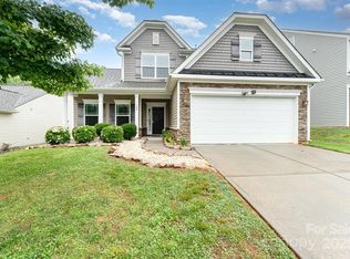 140 Wintergreen Ct, Lexington, NC 27295