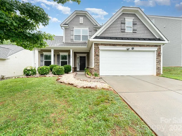 140 Wintergreen Ct, Lexington, NC 27295