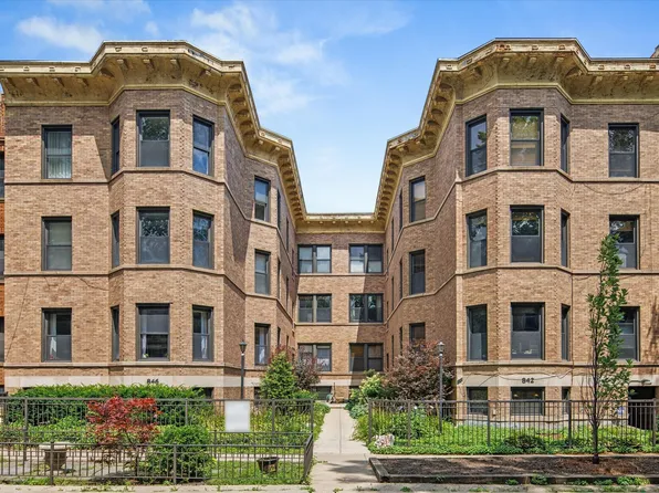 846 W Newport Ave APT 1S, Chicago, IL 60657