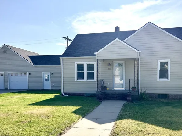 503 Iron St, Victoria, KS 67671