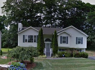 40 Paddock Pl, Milford, CT 06461