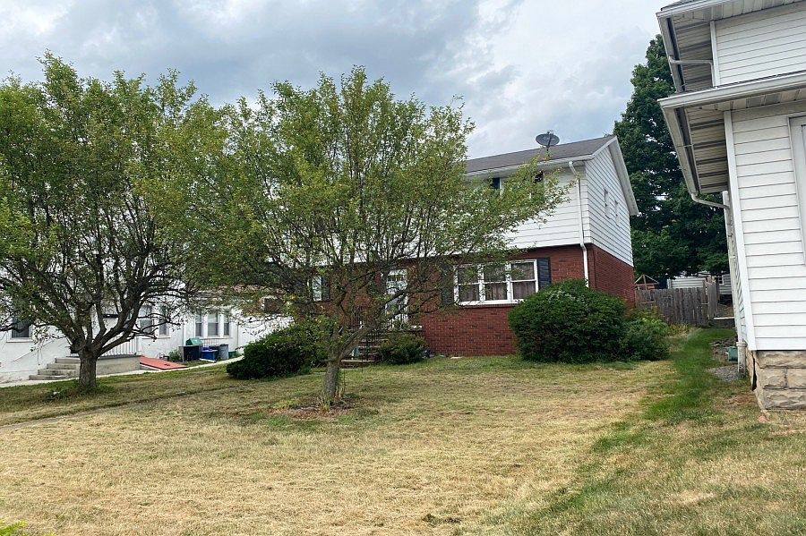 1230 Main St, Peckville, PA 18452 Zillow