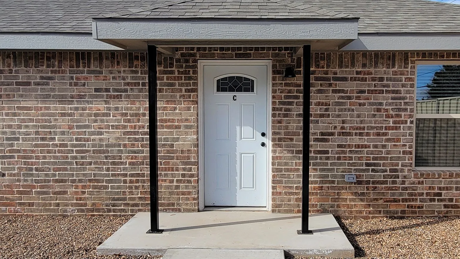 Luxury 2 Bedroom Units — Photo 2