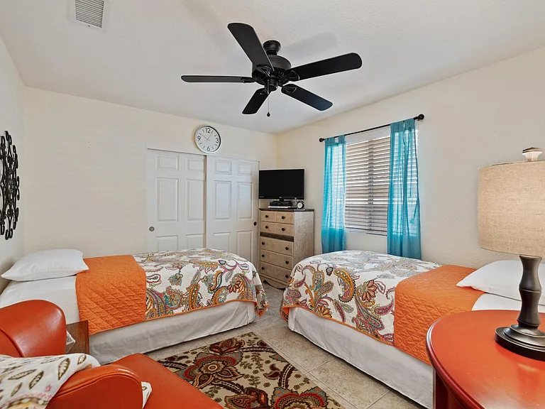 53390 Avenida Navarro — Photo 9