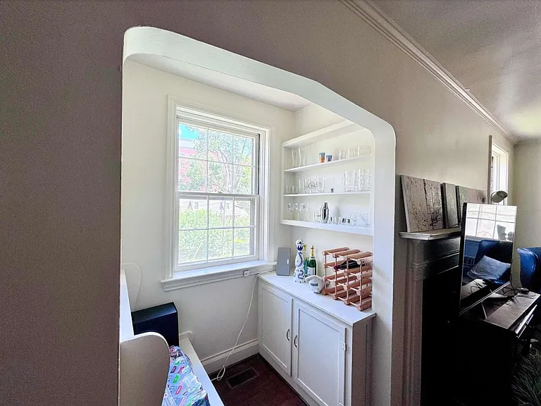 505 Valley Rd — Photo 8