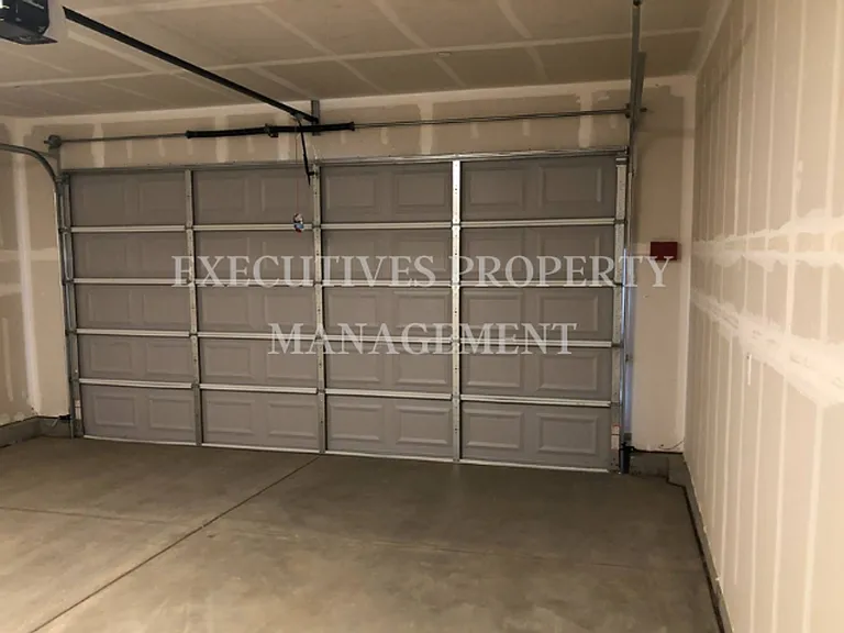 1470 Woodbury Ct — Photo 15