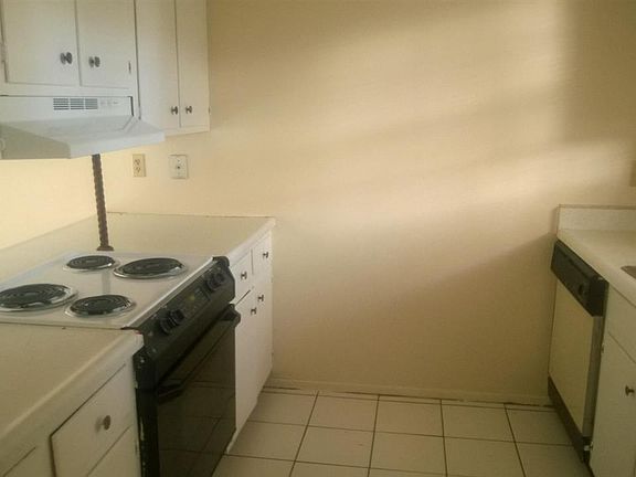 4th image of 1375 Toni St #A