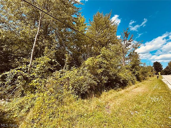 4th image of Lake Rd