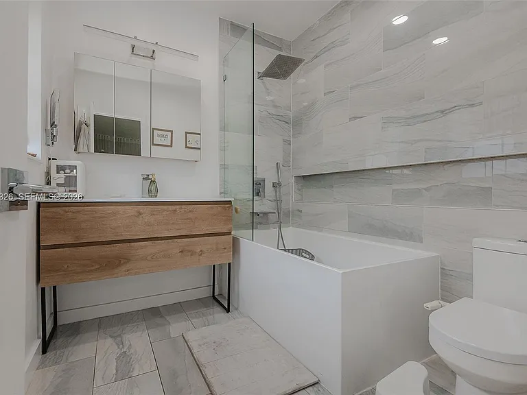 9048 Carlyle Ave — Photo 20