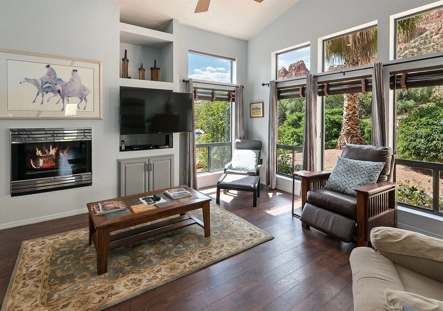 Home in VOC with views and hot tub — Photo 3
