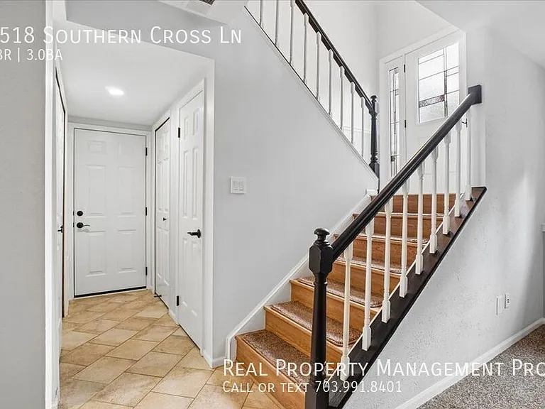 9518 Southern Cross Ln — Photo 22