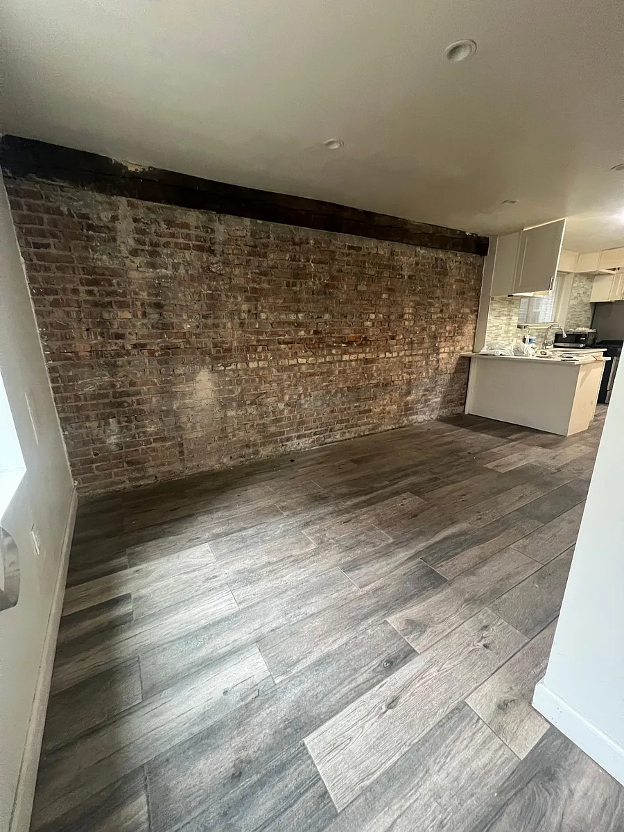 Building Photo - 3630 S Hermitage Ave #1R
