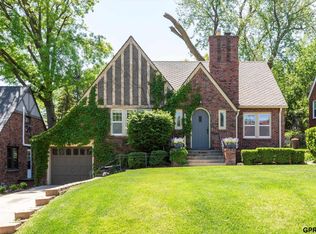 5135 Parker St, Omaha, NE 68104