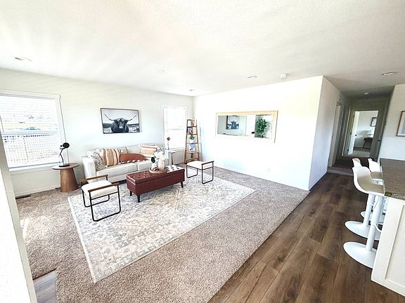 3rd image of 1601 Drew Rd #43