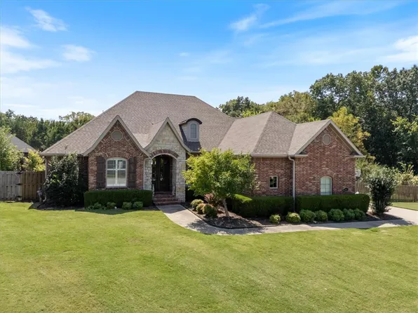 2857 E Pebblestone Dr, Fayetteville, AR 72701