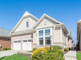 7248 Stone Harbour Ln, West Chester, OH 45069