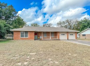 811 N 8th Ave, Teague, TX 75860